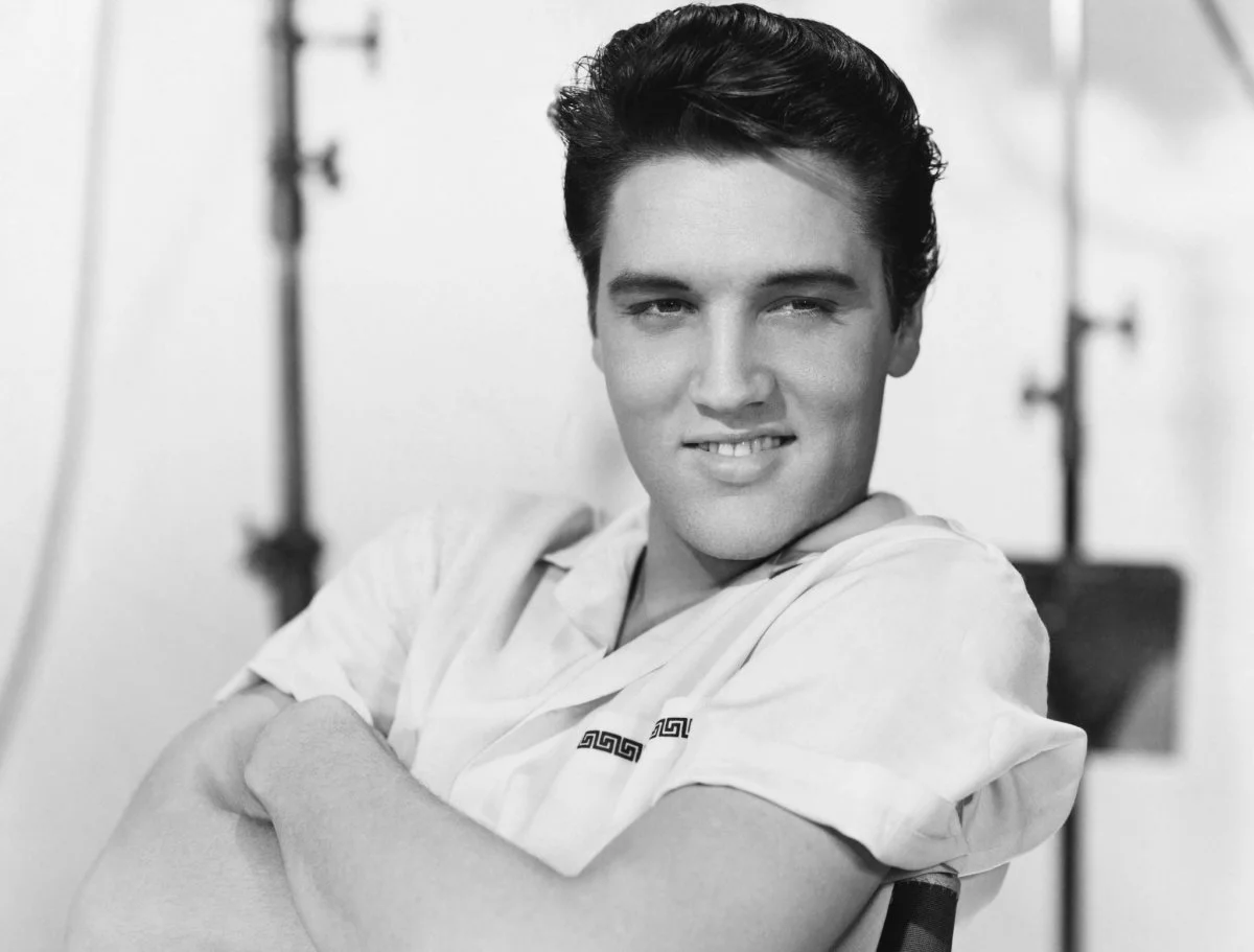 Elvis Presley in Old Newspapers: How the Press Covered His Rise, Controversy, Marriage, and Death